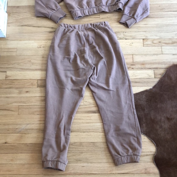 Zara tracksuit 2 piece set taupe color cropped size small - Picture 4 of 6